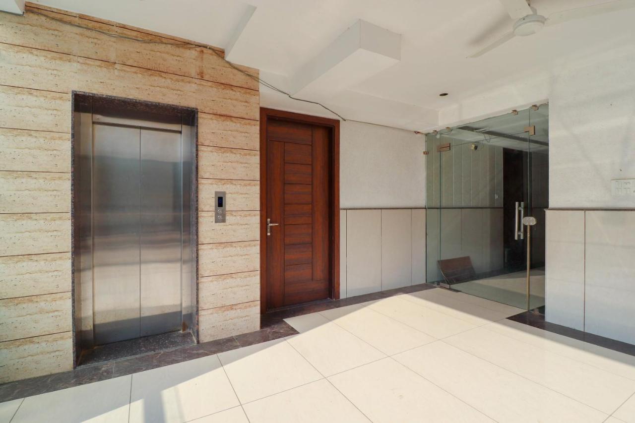 Capital O 76444 Hotel Hill-Top Inn Narendra Nagar Kültér fotó