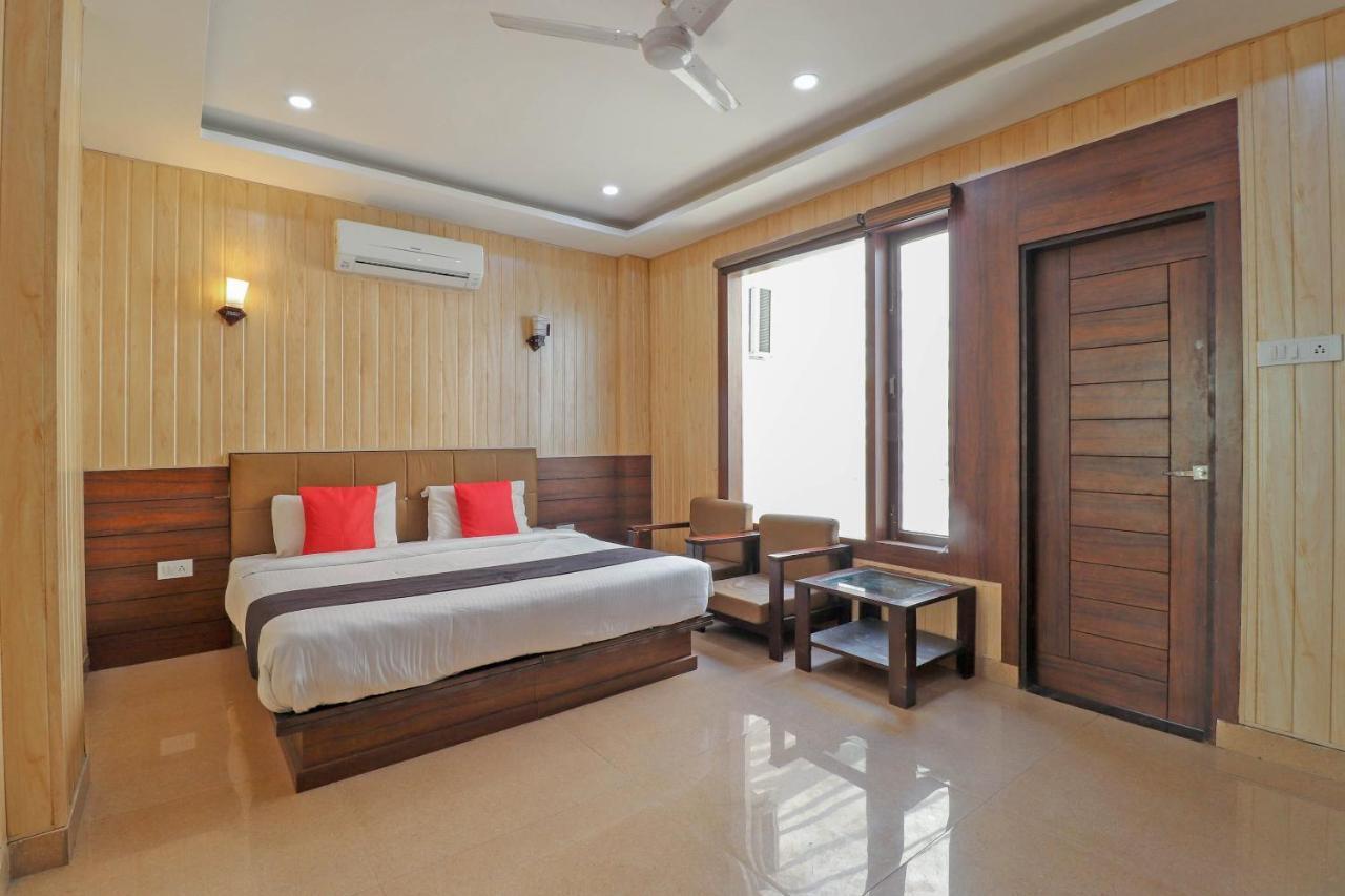 Capital O 76444 Hotel Hill-Top Inn Narendra Nagar Kültér fotó